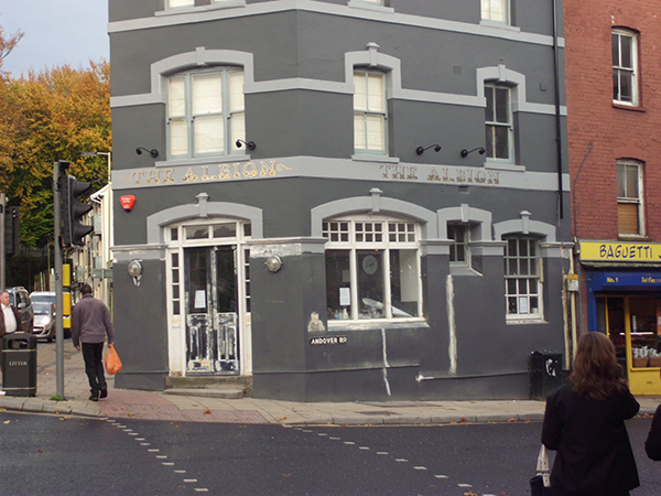 painter and decorator winchester, interior painter, exterior painter, painters, decorators, painting services, sash window repairs, carpentry, commercial painting, building maintanence, winchester, southampton, hampshire, wiltshire, surrey, oxfordshire