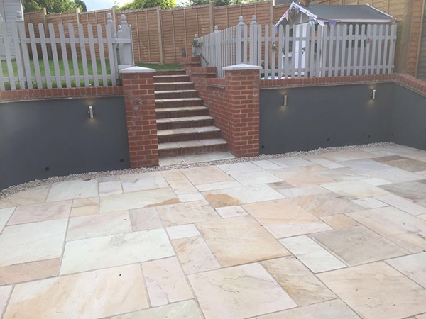 painter and decorator winchester, interior painter, exterior painter, painters, decorators, painting services, sash window repairs, carpentry, commercial painting, building maintanence, winchester, southampton, hampshire, wiltshire, surrey, oxfordshire